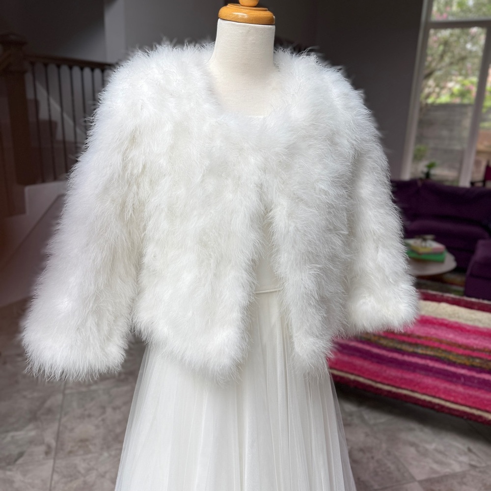 Chic White Feather Jacket